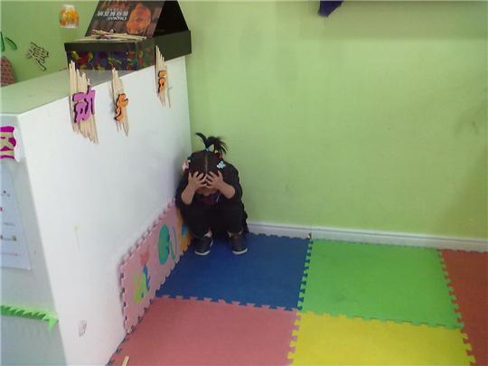 地震来了怎么办中班教案,地震中如何保护自己小班教案