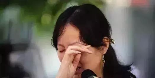 沈阳中学生情侣开房告诉我们，父母的教育才是对孩子最好的保护！