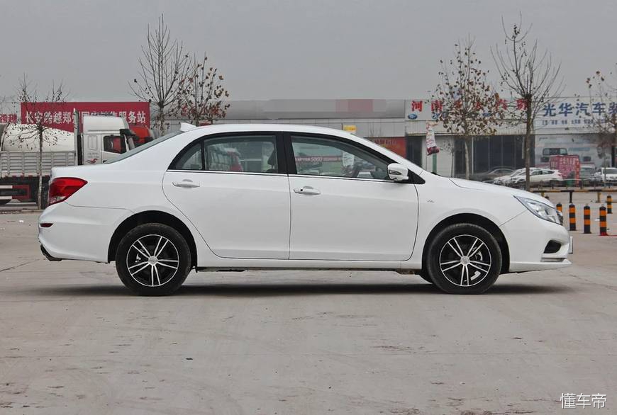 比亚迪速锐驾驶,比亚迪速锐第一人称视角驾驶