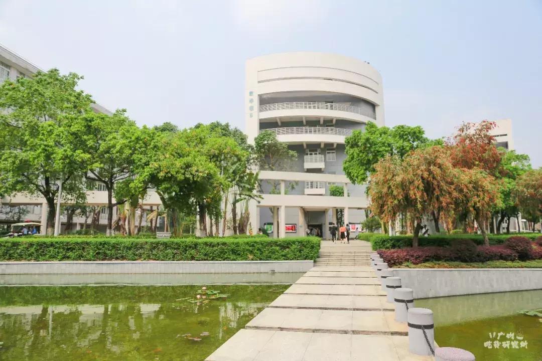 星海音乐学院伙食,星海音乐学院饭堂贵不贵