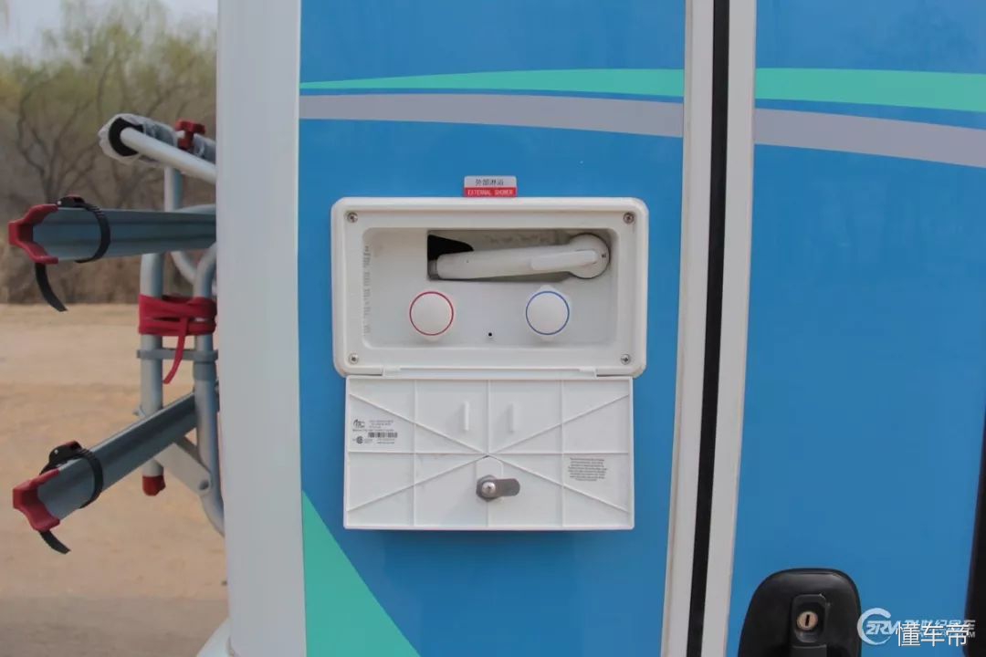 进口100万大额头c型豪华房车,豪华的六座六卧c级房车