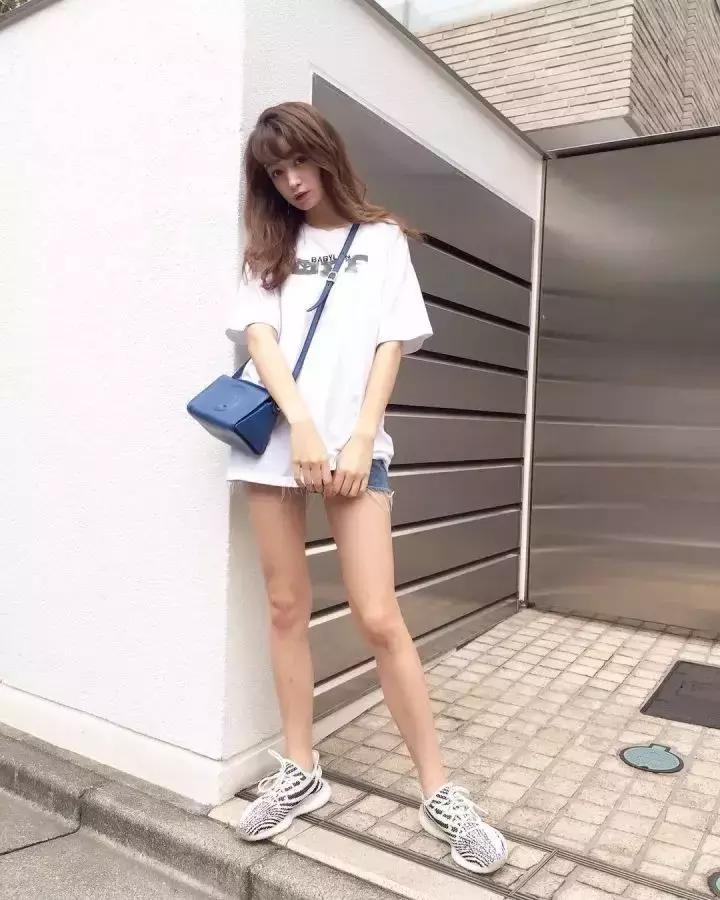 纯白oversizet怎么搭,oversize内搭男女通穿