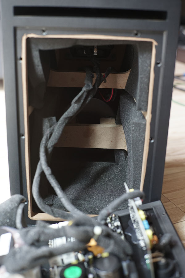 洛曼之声Emotiva 6S有源音箱！同级别性价比非常高的音箱