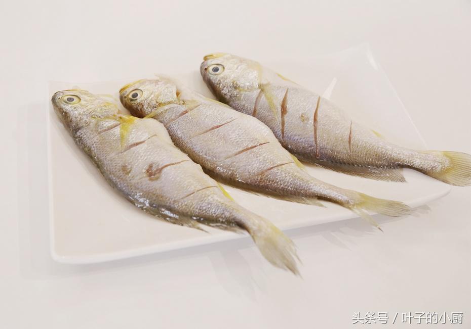 煎鱼不散的小窍门,煎鱼不腥的小诀窍