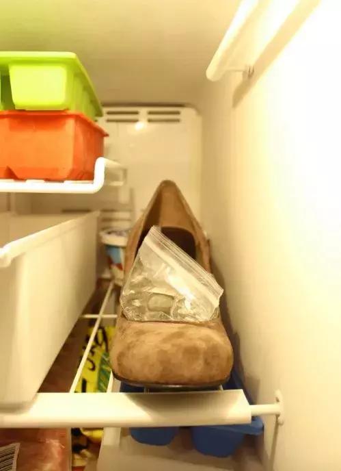 鞋子太大怎么变小不用任何物品,鞋子太小了可以撑大吗