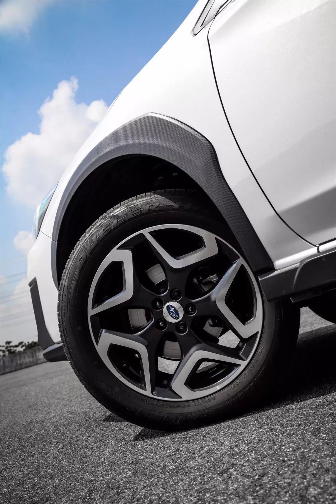 斯巴鲁xv值不值得玩,18年斯巴鲁xv测评