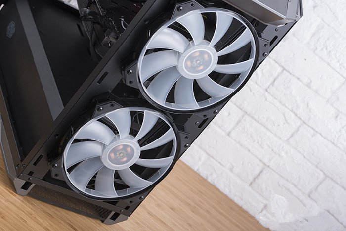 酷冷至尊冰神g360水冷测评,酷冷至尊冰神g240水冷