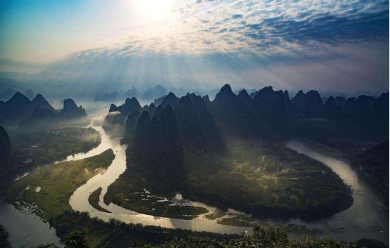 人间正道是沧桑的上联,人间正道是沧桑求下联