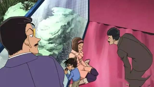 柯南被毛利小五郎识破了真实身份,柯南小五郎被狙击哪集