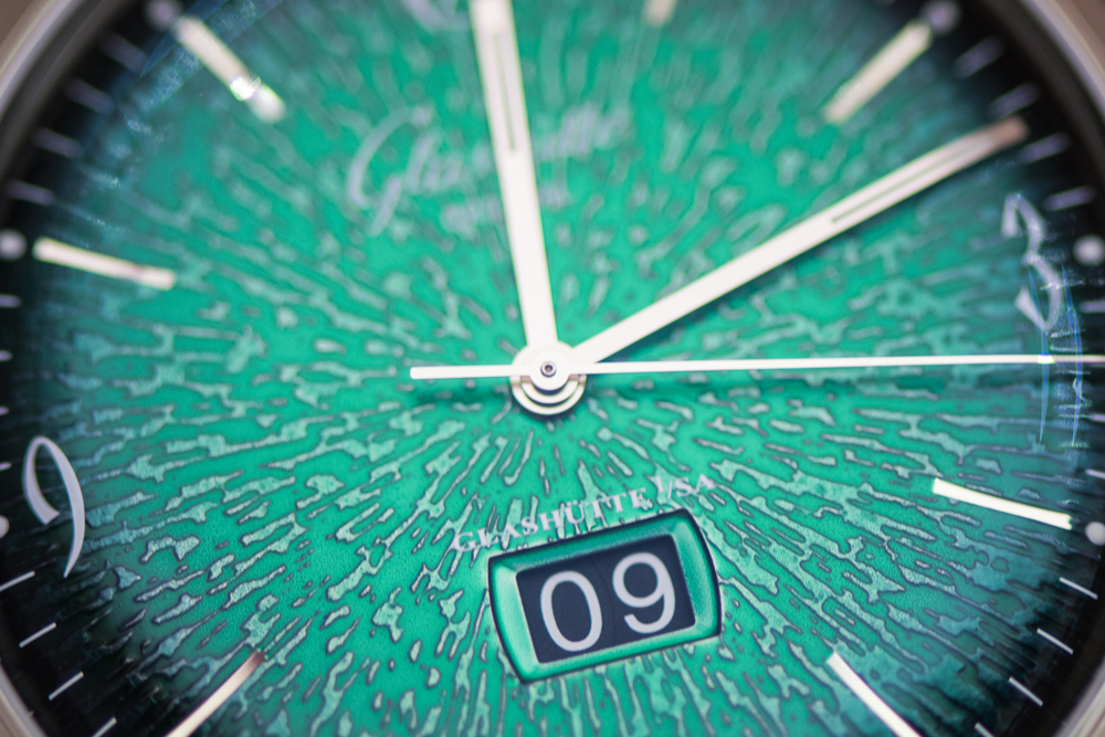 说到绿色能想到什么,新款劳力士日志绿盘颜色