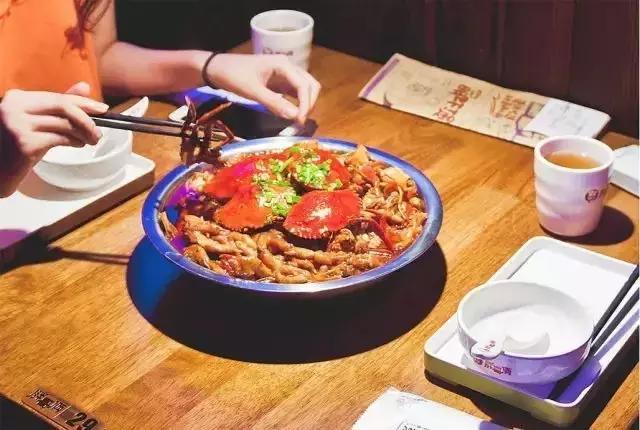 自从YoungHome全新亮相以来，打造了福州名副其实的全新美食圣地