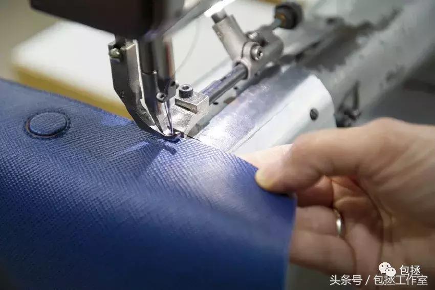 prada包包为什么不值得买,prada三合一包保值率