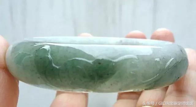 紫罗兰翡翠手镯挑选技巧,翡翠手镯怎么挑选入门