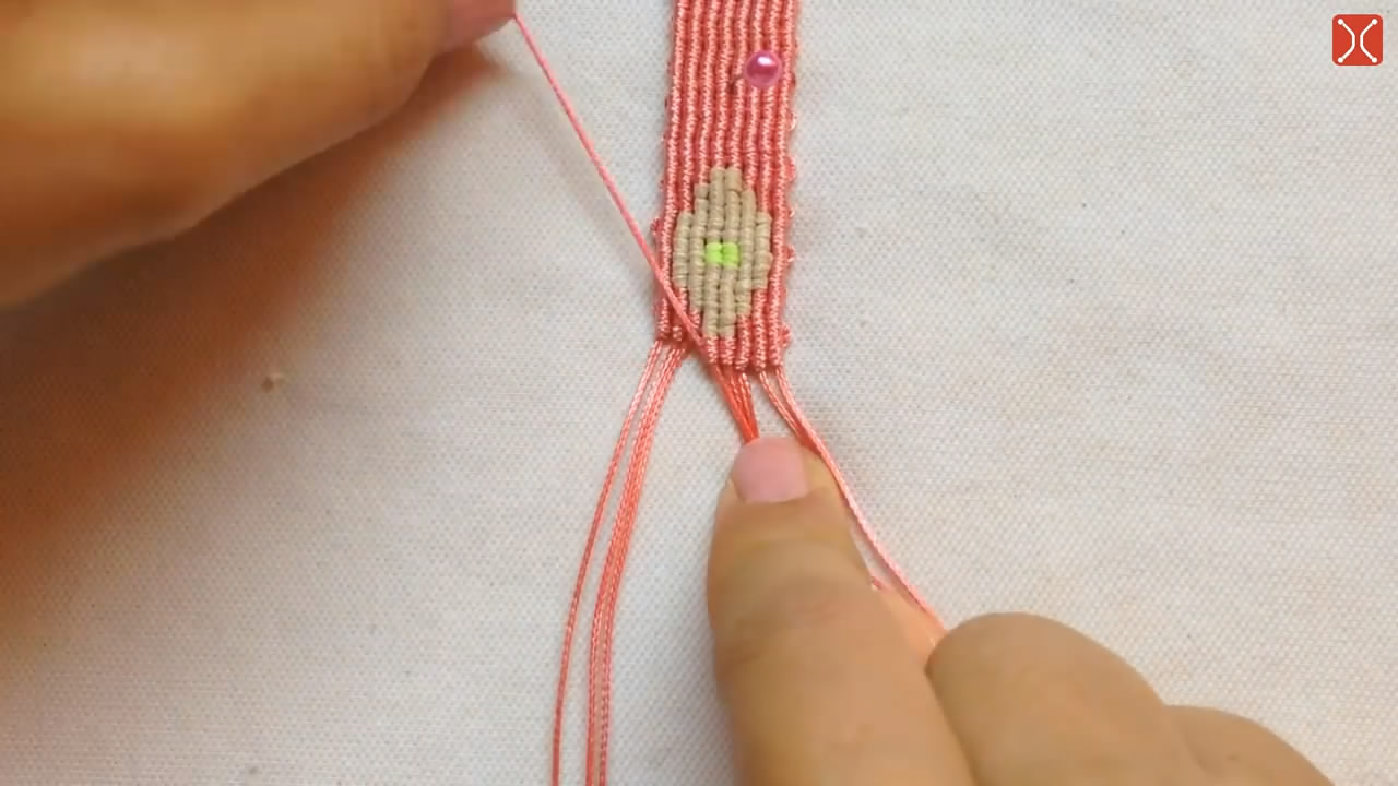 编绳手链的编织方法大全,最简单编绳手链的编织方法