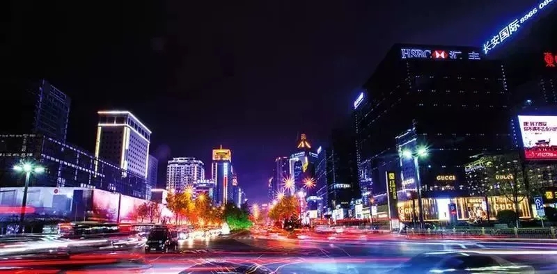 不用秉烛夜游的我们，有多幸运？