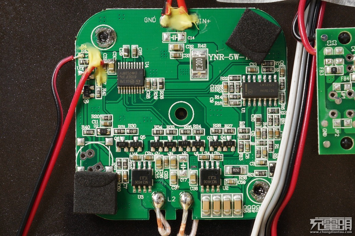摩米士无线充电台灯,摩米士momax10000