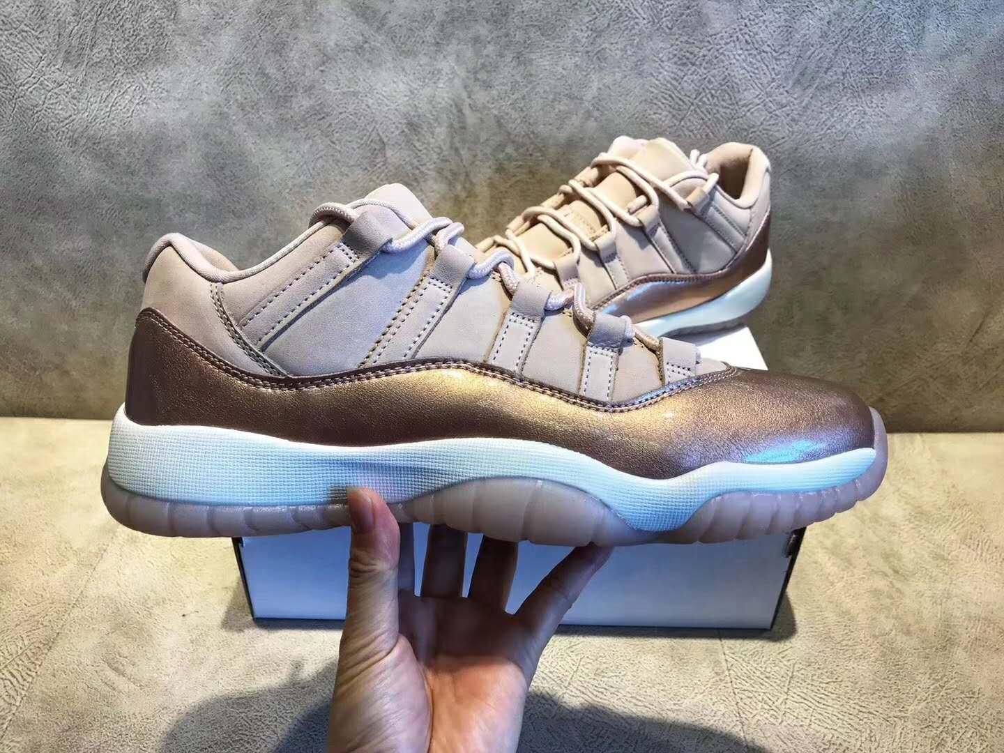 驰骋球场与世界的耐克乔丹