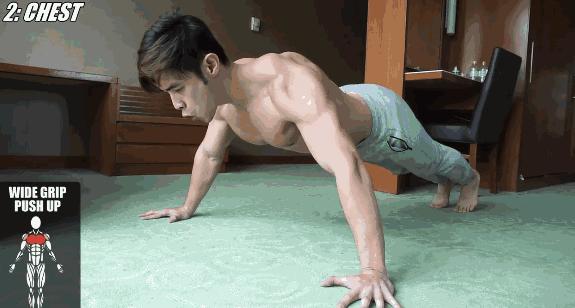 健身｜「童颜巨乳天菜」大叔的冻龄秘诀，少不了健身锻炼