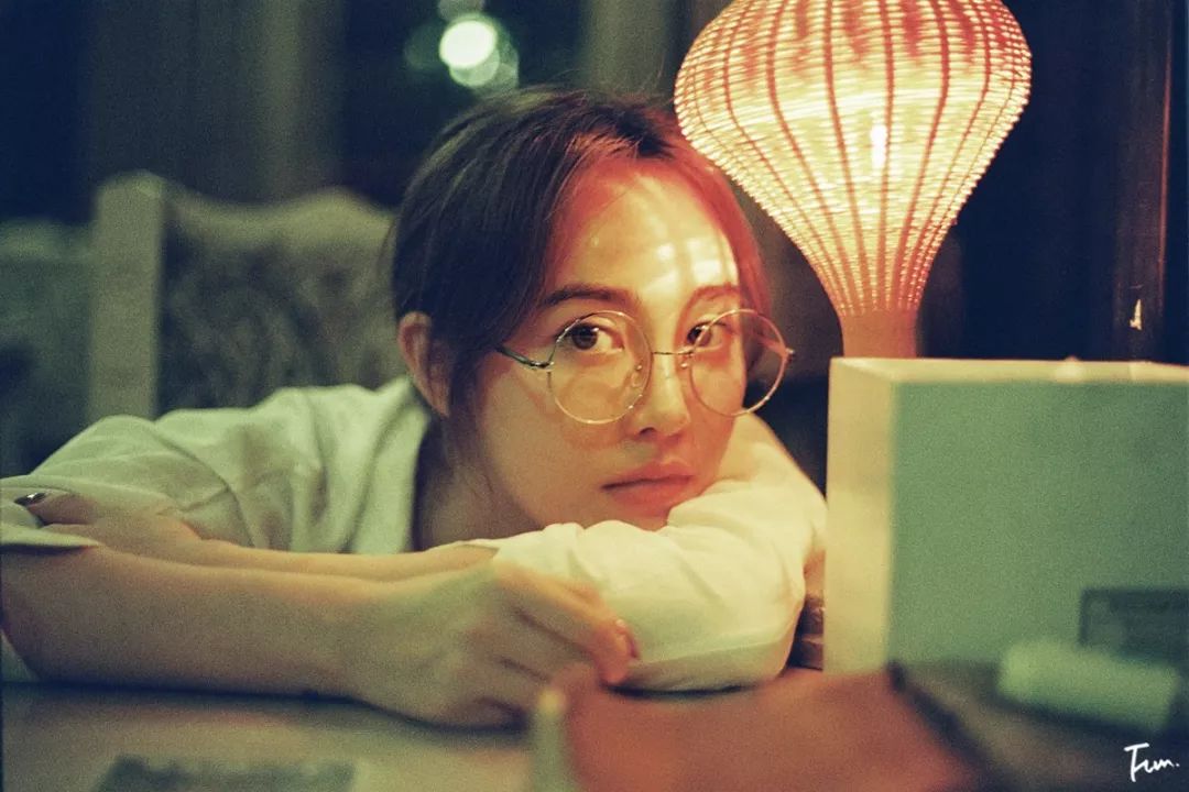 20岁玩摄影的人都混成什么样了,搞摄影的都是什么样的人