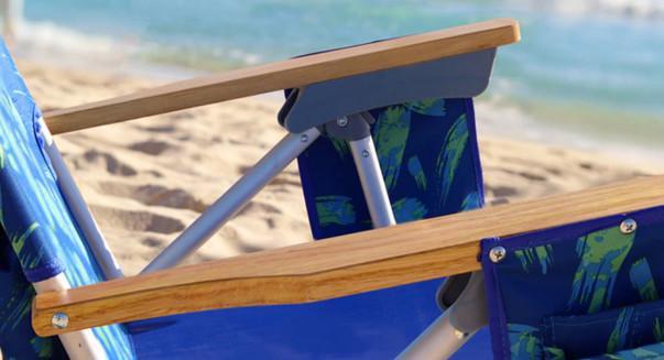 可以变成躺椅的椅子,能在沙滩上坐的折叠椅