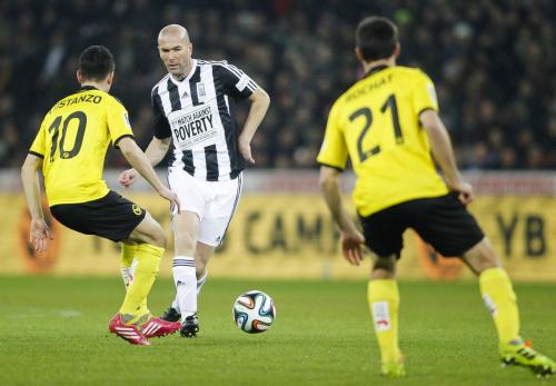 足球史上十大过人王,足球史上50大过人集锦