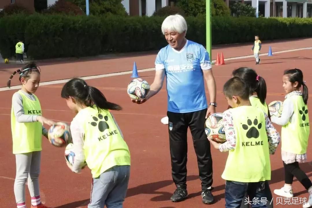 致敬“陕西红”和“南通蓝”，中乙联赛最好的两张名片