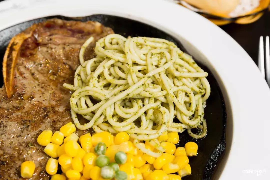 300+直营店的老牌餐厅，刚开春TA就被“绿”了？