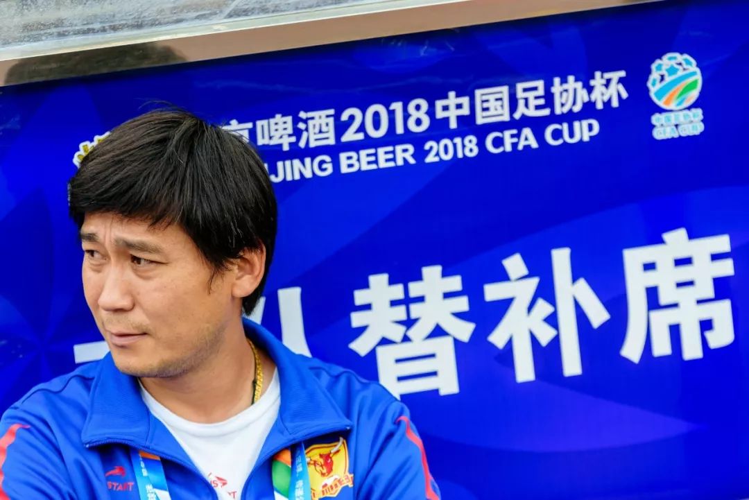 涓婃捣瓒崇悆鏁欑粌鎴愪寒,涓婃捣鐢宠姳鏁欑粌鎴愪寒