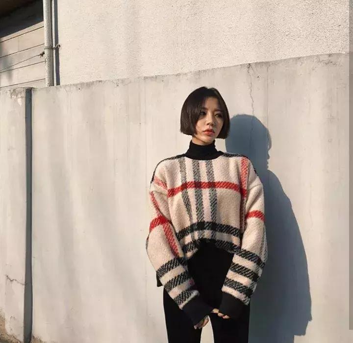 适合圆脸的短发烫发造型最新款,适合圆脸的短发胖女孩