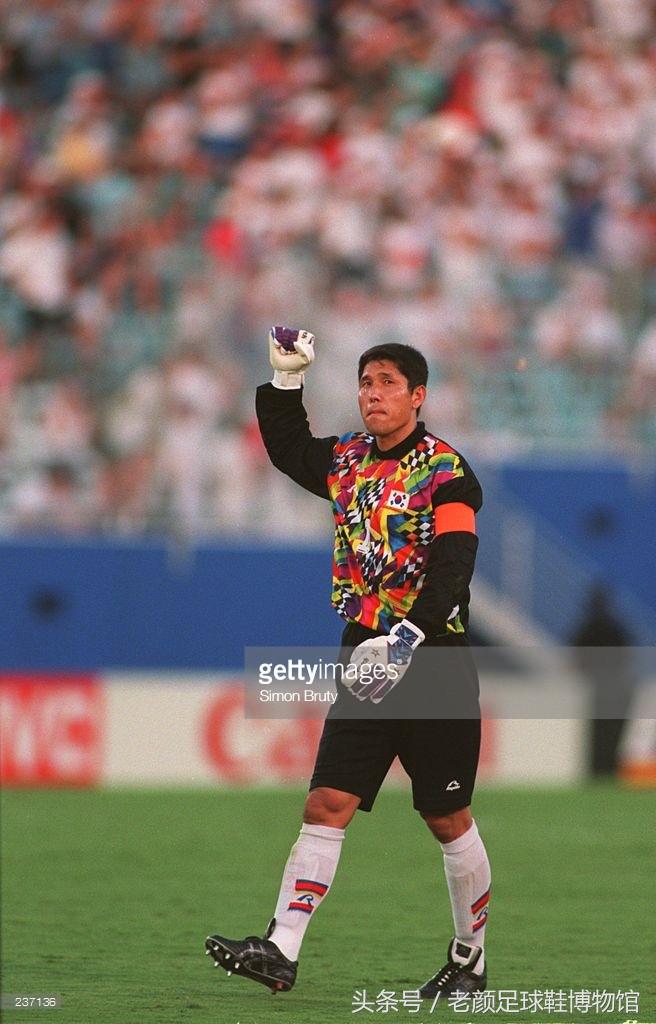 1994世界杯足球鞋回顾视频,2010世界杯足球鞋款式