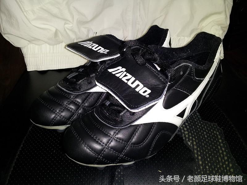 1994世界杯足球鞋回顾视频,2010世界杯足球鞋款式