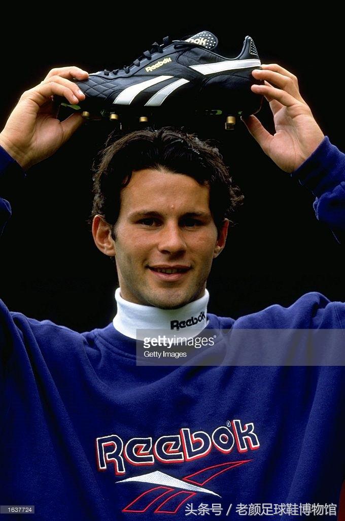 1970年世界杯足球鞋,2006世界杯猎鹰足球鞋