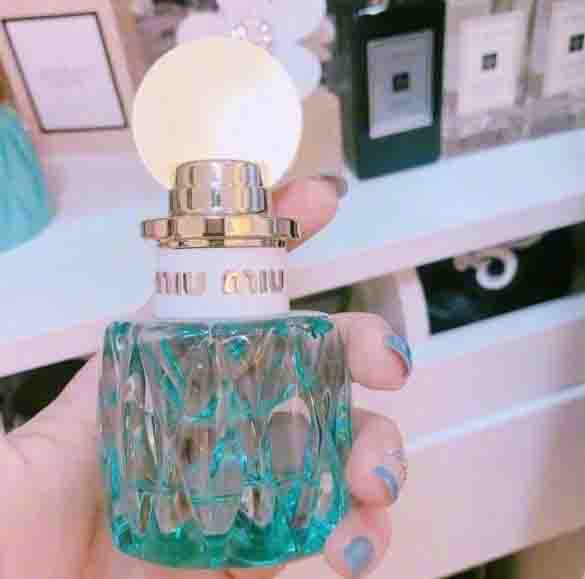 春夏香水怎么挑选合适女士,适合春夏的女士香水推荐