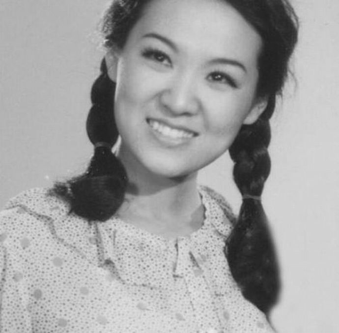 1984年春晚郑绪岚演唱的少林寺,郑绪岚的单曲少林寺插曲