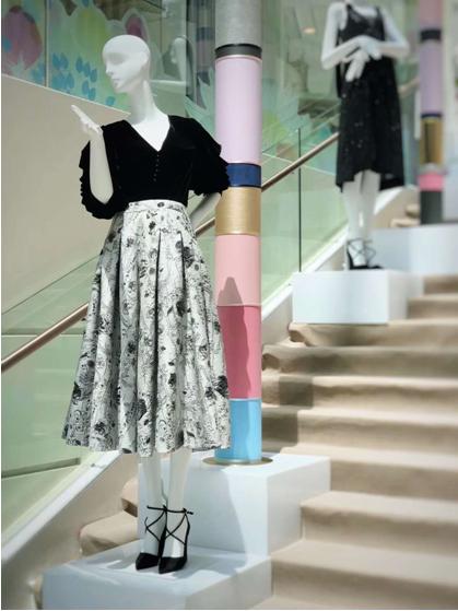 中国大学生模特服装大赛决赛,服装设计大赛现场裁剪