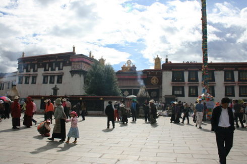 走进*藏西**：供奉着文成公主的神秘的大昭寺