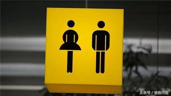 公厕蹲坑比马桶更卫生吗,公厕马桶还是蹲坑比较好