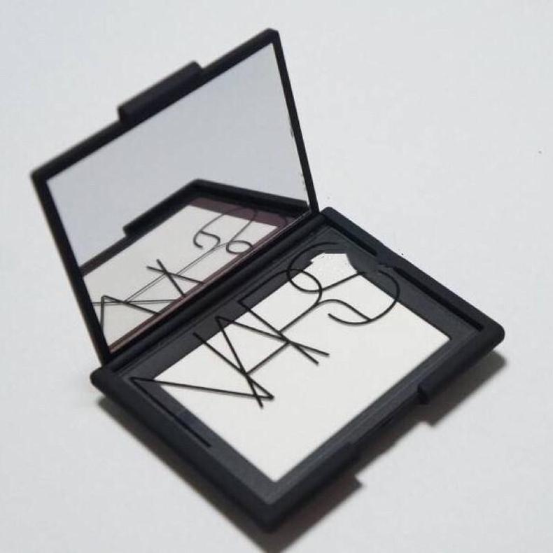 黑黄油性皮肤适合什么定妆蜜粉,干燥皮肤专用定妆蜜粉