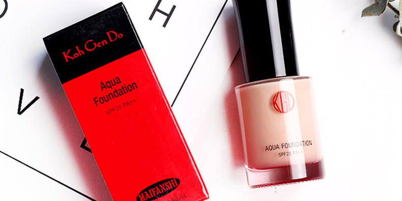 干性皮肤选错粉底，脸就像鱼鳞，美妆达人亲测7款水润粉底分享