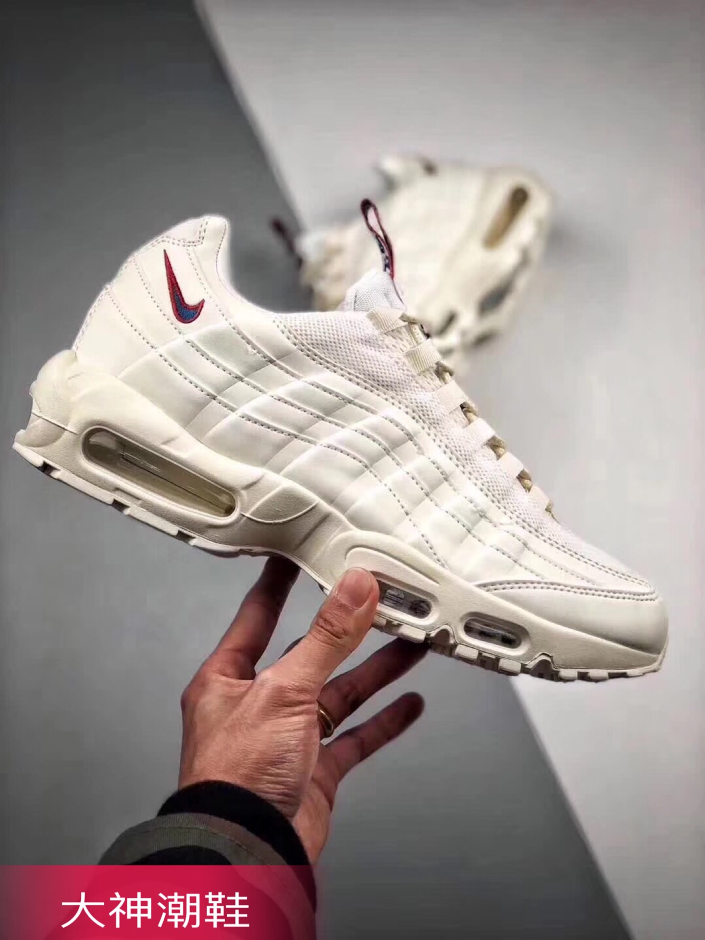 公司级真标鞋穿着跟真品一样吗,高仿鞋公司级和纯原有区别吗