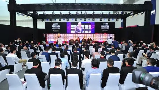 泡沫之中是足球产业最真实的模样，这场足坛商业盛会都讲了什么？