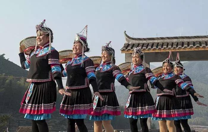 鐣叉棌椋庢儏鎽勫奖,杩愭渤鐣旂殑缇庢櫙