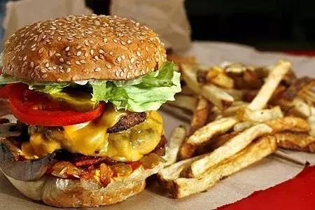 挤黑头痘痘粉刺闭口,怎么去除闭口痘