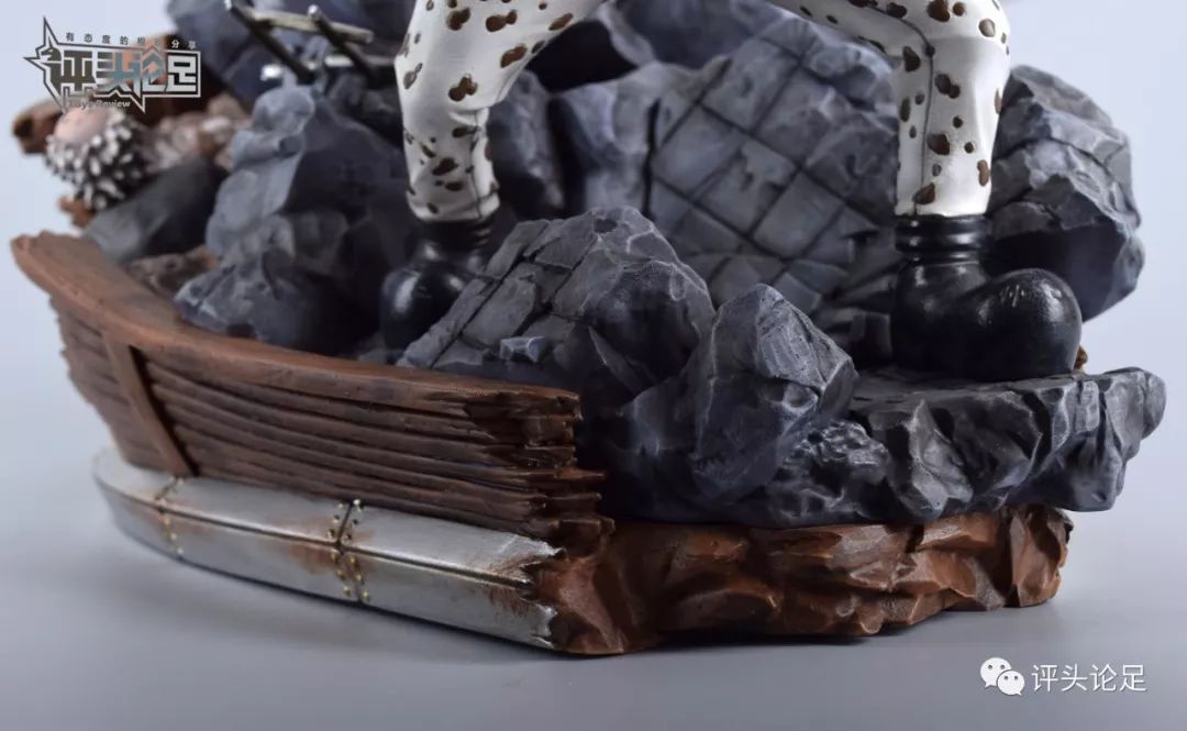 岛上死斗！帅哭！UCSTUDIO海贼王雕像手办索隆VS暴君熊