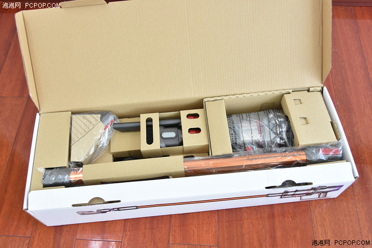 戴森v10fluffy和extra区别,戴森吸尘器v10v11v12的区别