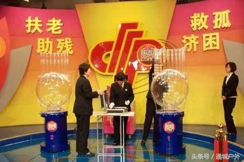 小县城工作一年存多少钱,三线城市上班8年存多少钱