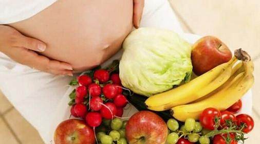孕妇前三个月吃什么水果对胎儿好,孕妇吃什么水果对胎儿大脑发育好