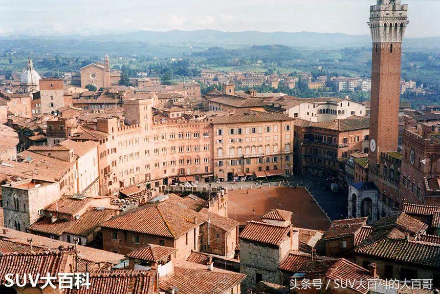 赛道、岛屿、山路还有意大利，讲个车名的工夫就带你游遍半个欧洲