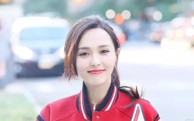 女神唐嫣张嘉倪秦岚古装混剪,张嘉倪以前演过的现代剧