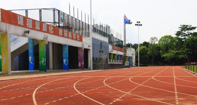 华侨城中学在哪里,华侨城中学口碑怎么样